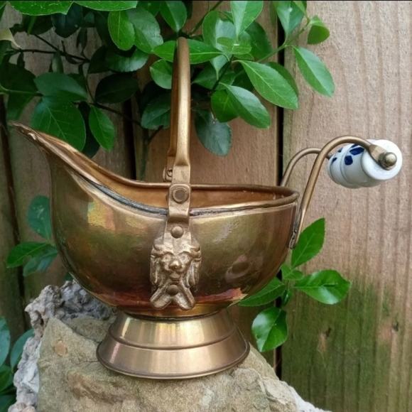Sold❤️Antique Brass Bucket